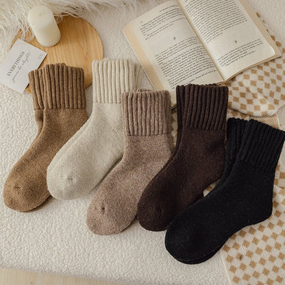 🎉 Incredible Offer: Buy 3 Get 2 Free 🔥5 Pairs🔥Women's Solid Mid-calf Socks